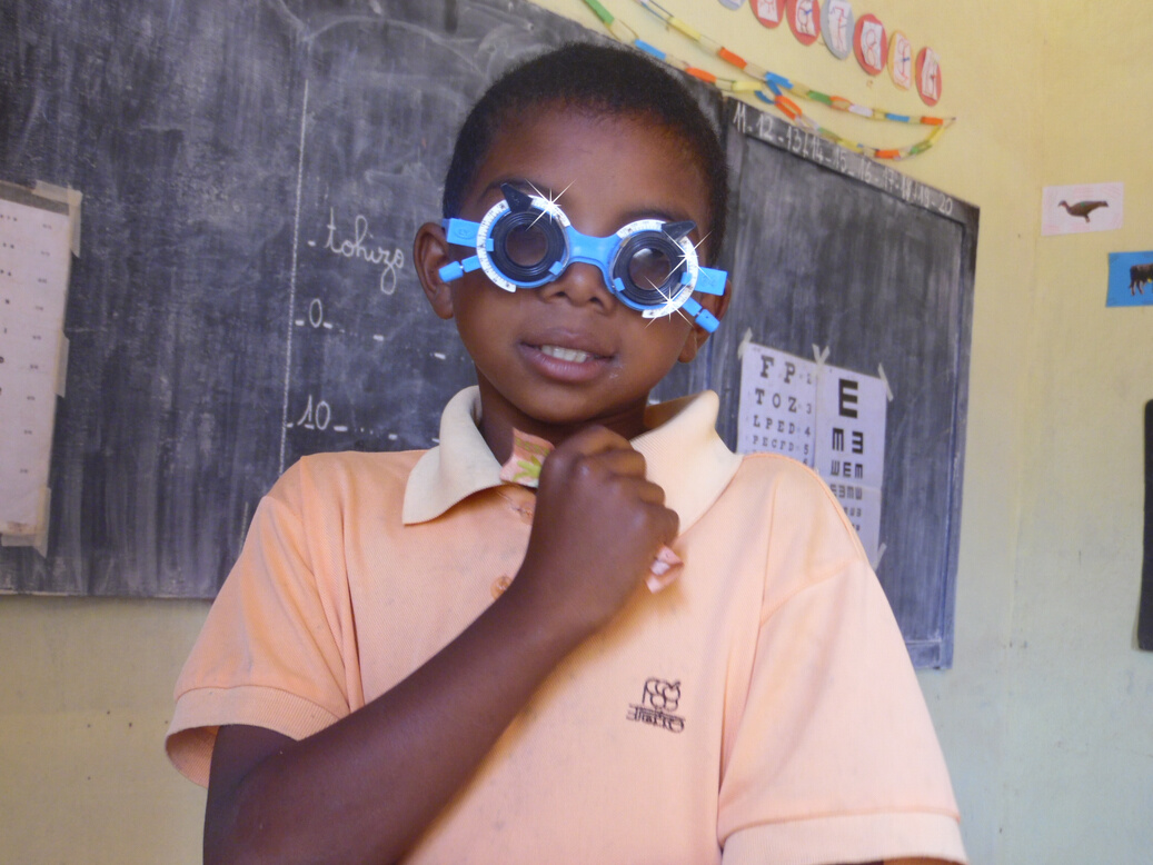 Organisation pour la prévention de la cécité Empowering through sight